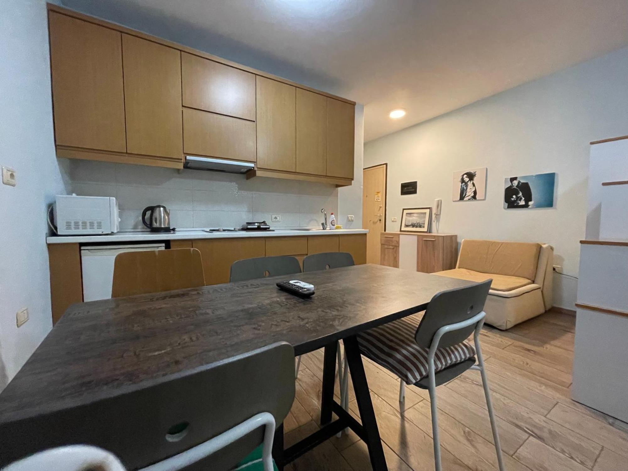 Enjoy Travel Cute Studio Apartment تيرانا المظهر الخارجي الصورة